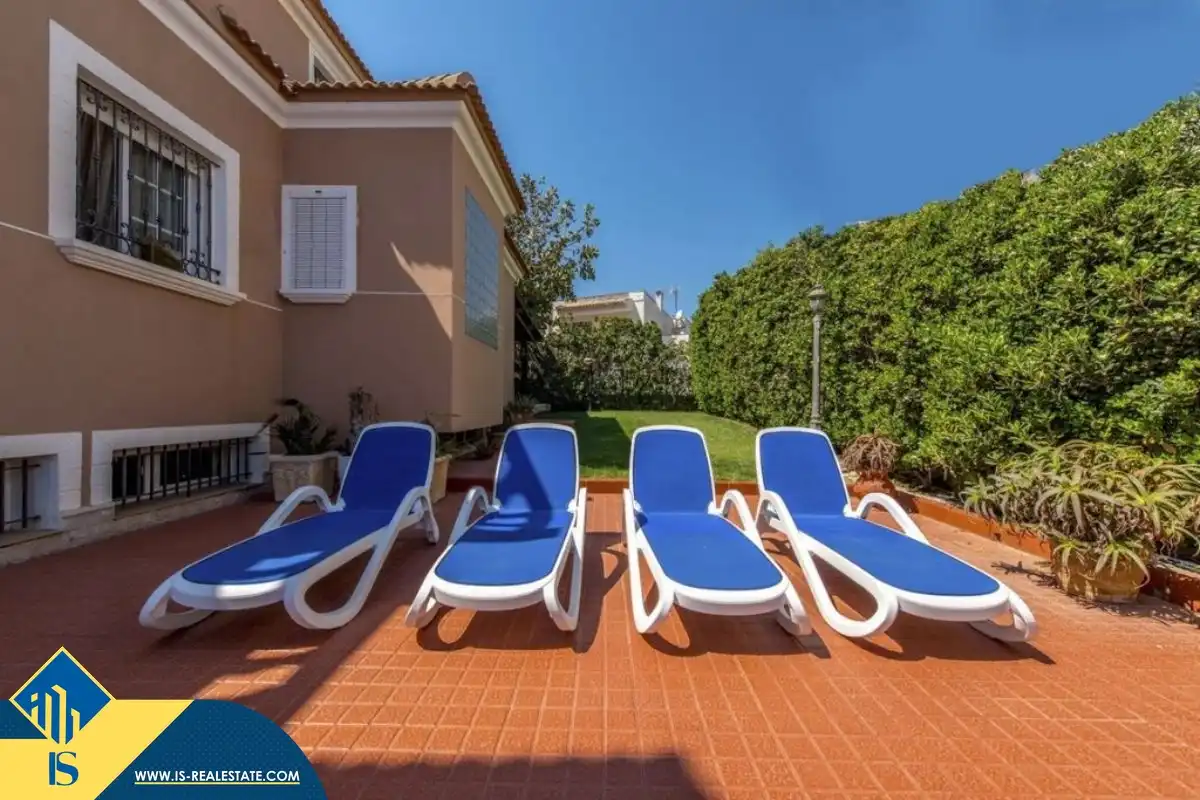 Chalet con jardín en venta en La Mata, imagen 3