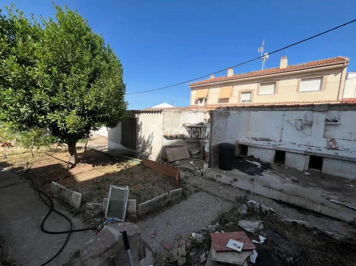 Wohnbaugrundstück zum Verkauf in Torres de la Alameda, imagen 10