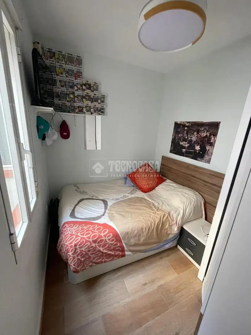 Habitación de Piso en venta en Madrid con Calefacción y Parquet