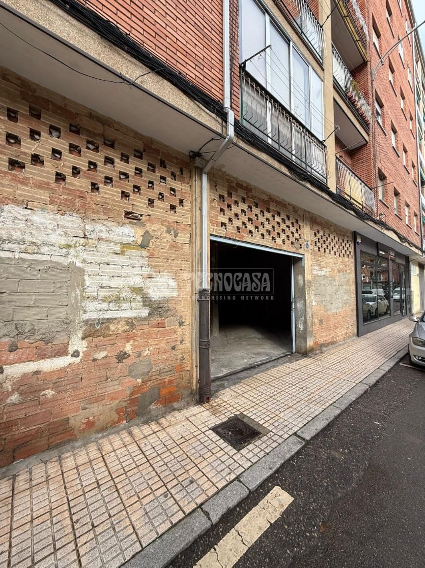 Exterior view of Garage to rent in Salamanca Capital