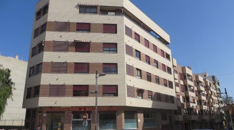 Foto 2 de Piso en venta en Zona Avenida al Vedat, Torrent