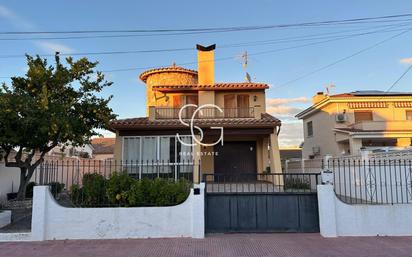 Exterior view of House or chalet for sale in Creixell  with Private garden, Terrace and Balcony