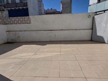 Piano terra con ascensore in vendita a Carrer de l'Estalvi