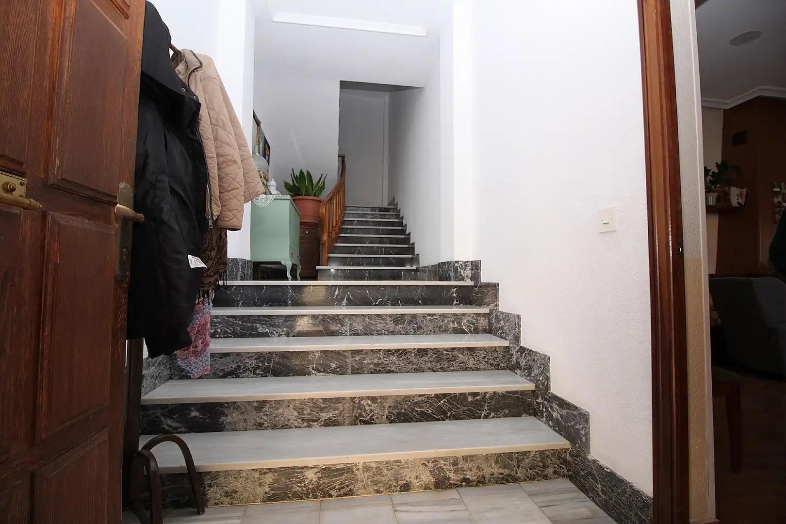 Maisonette zum Verkauf in Monóvar  / Monòver mit Klimaanlage, Heizung und Terrasse