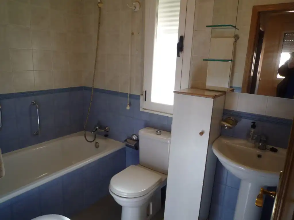 Detached homes for sale in Calle Tras Airas, Carracedelo