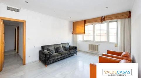 Foto 3 de Pis en venda a Calle Doctor Jiménez Díaz, 3, Pajaritos,  Granada Capital