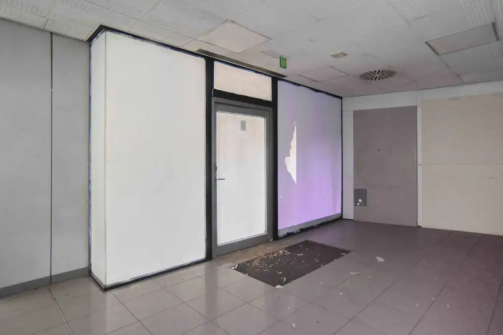 Local comercial en venda a Av Roma, imagen 13