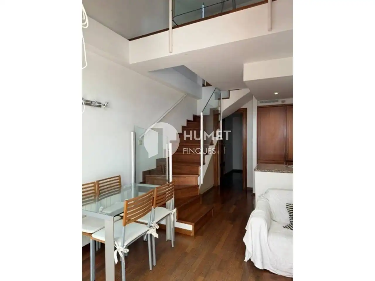 Dúplex en venta en Sant Cugat del Vallès con Aire acondicionado, Calefacción y Jardín privado