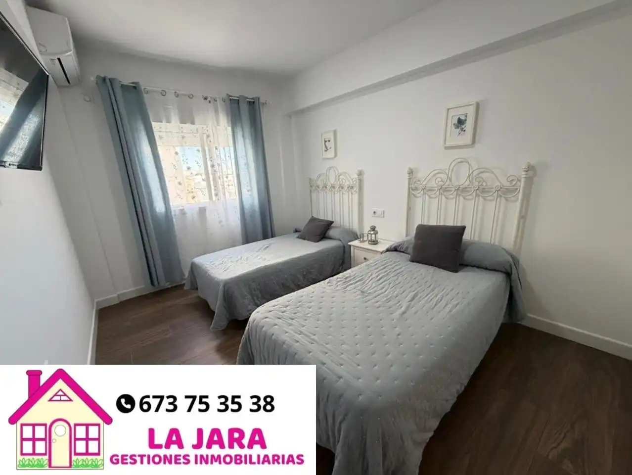 Bedroom of Flat for sale in Sanlúcar de Barrameda  with Air Conditioner and Furnished