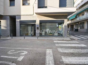 Gewerbefläche zur Miete in Calle Aragó