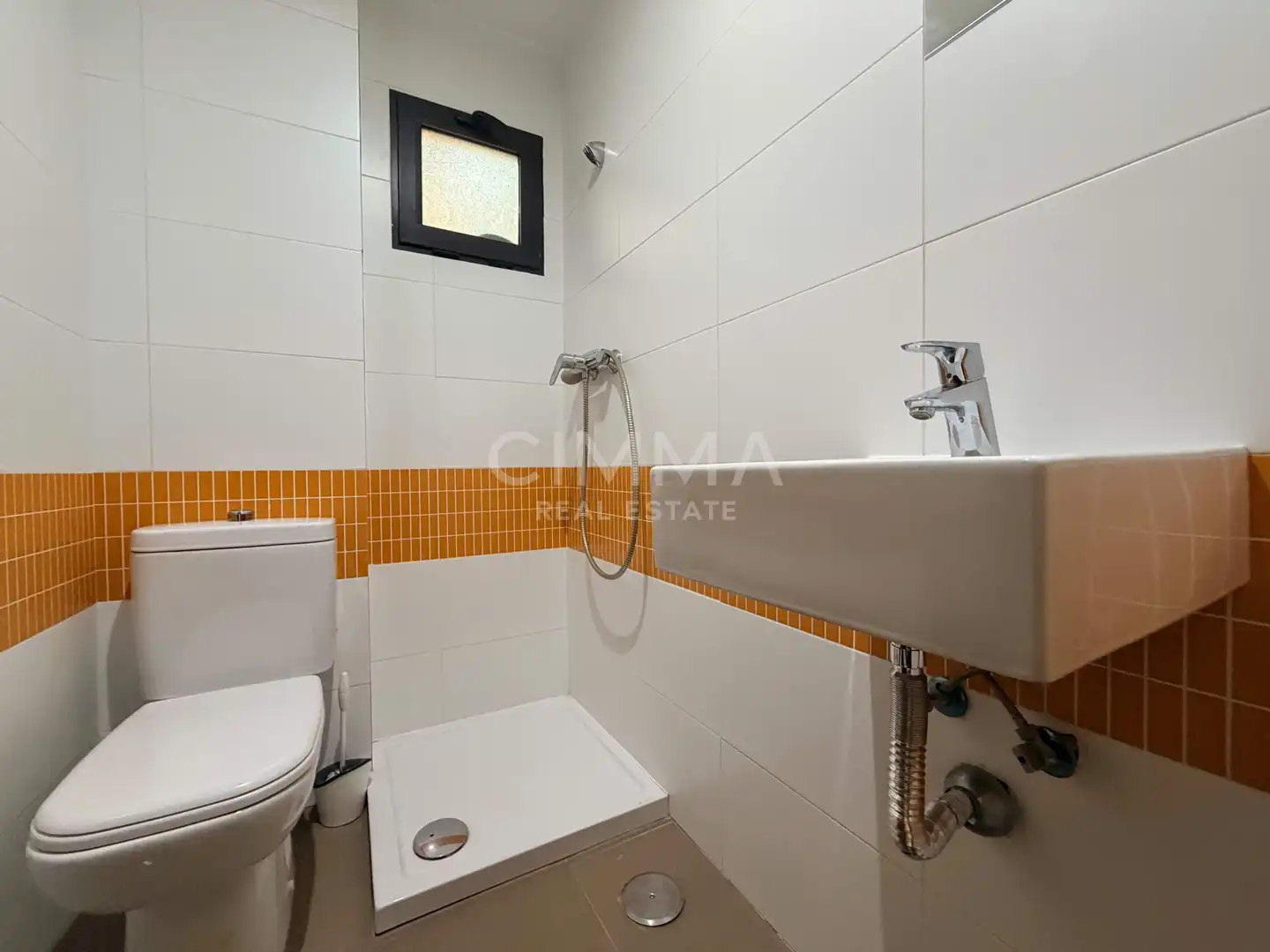 Baño de Piso en venta en La Nucia