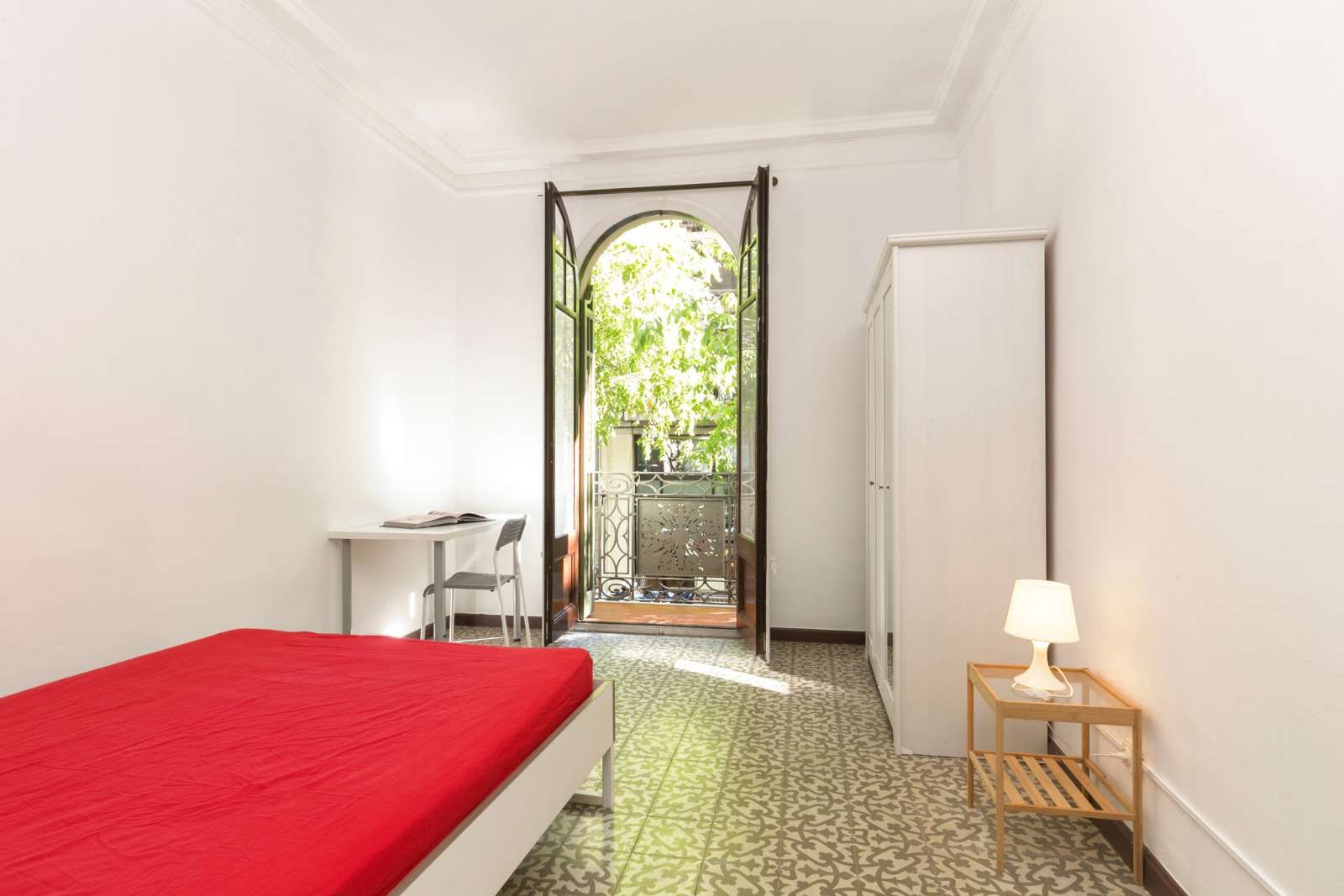 Bedroom of Flat for share in  Barcelona Capital  with Air Conditioner, Terrace and Furnished