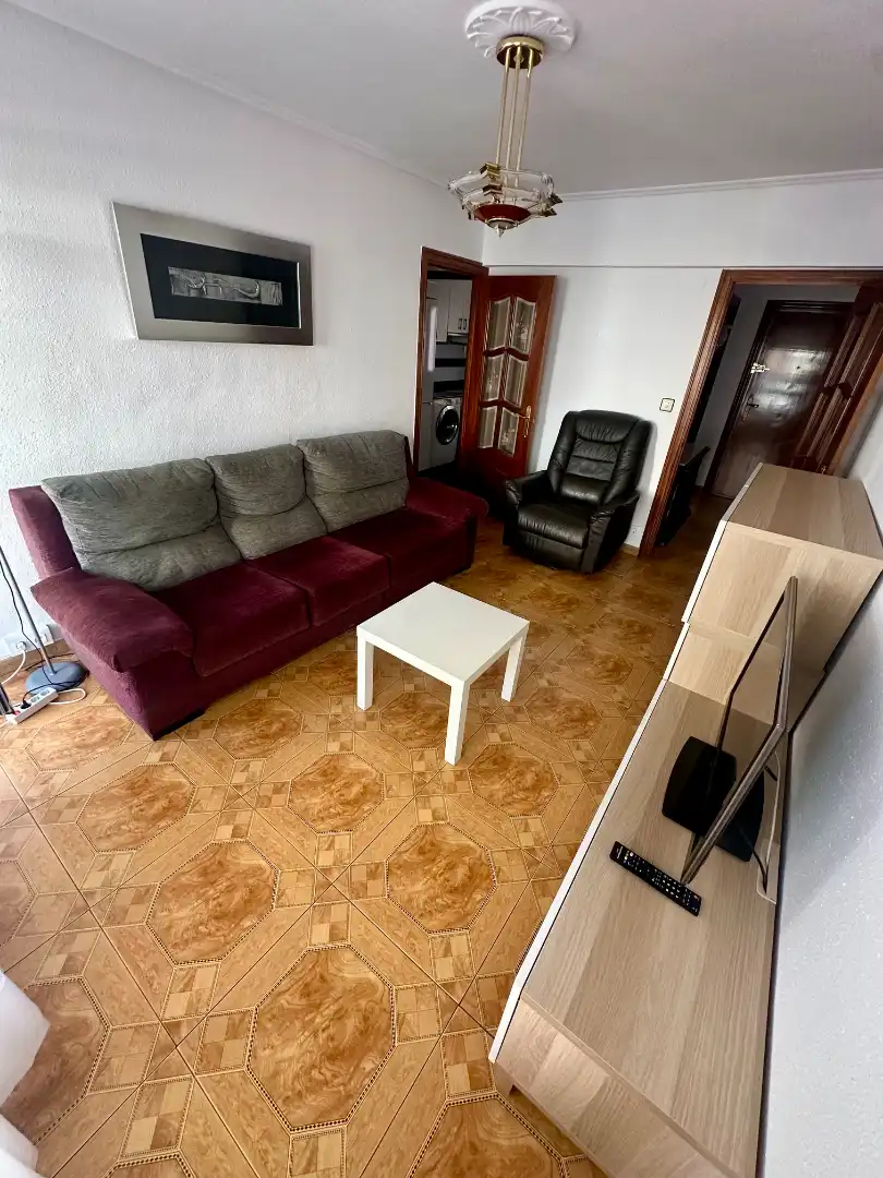 Sala d'estar de Pis en venda en Barakaldo  amb Calefacció, Terrassa i Moblat