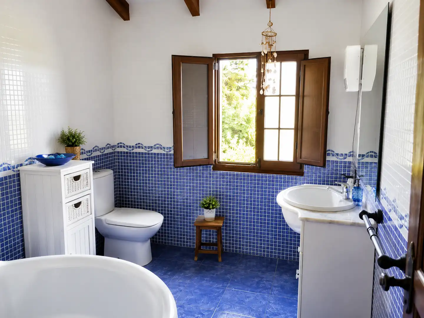 Baño de Casa o chalet de alquiler en Riotuerto con Calefacción, Terraza y Trastero