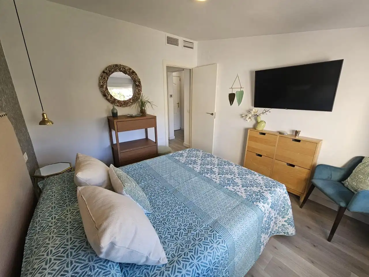 Habitación de Piso en venta en Torremolinos con Aire acondicionado y Amueblado