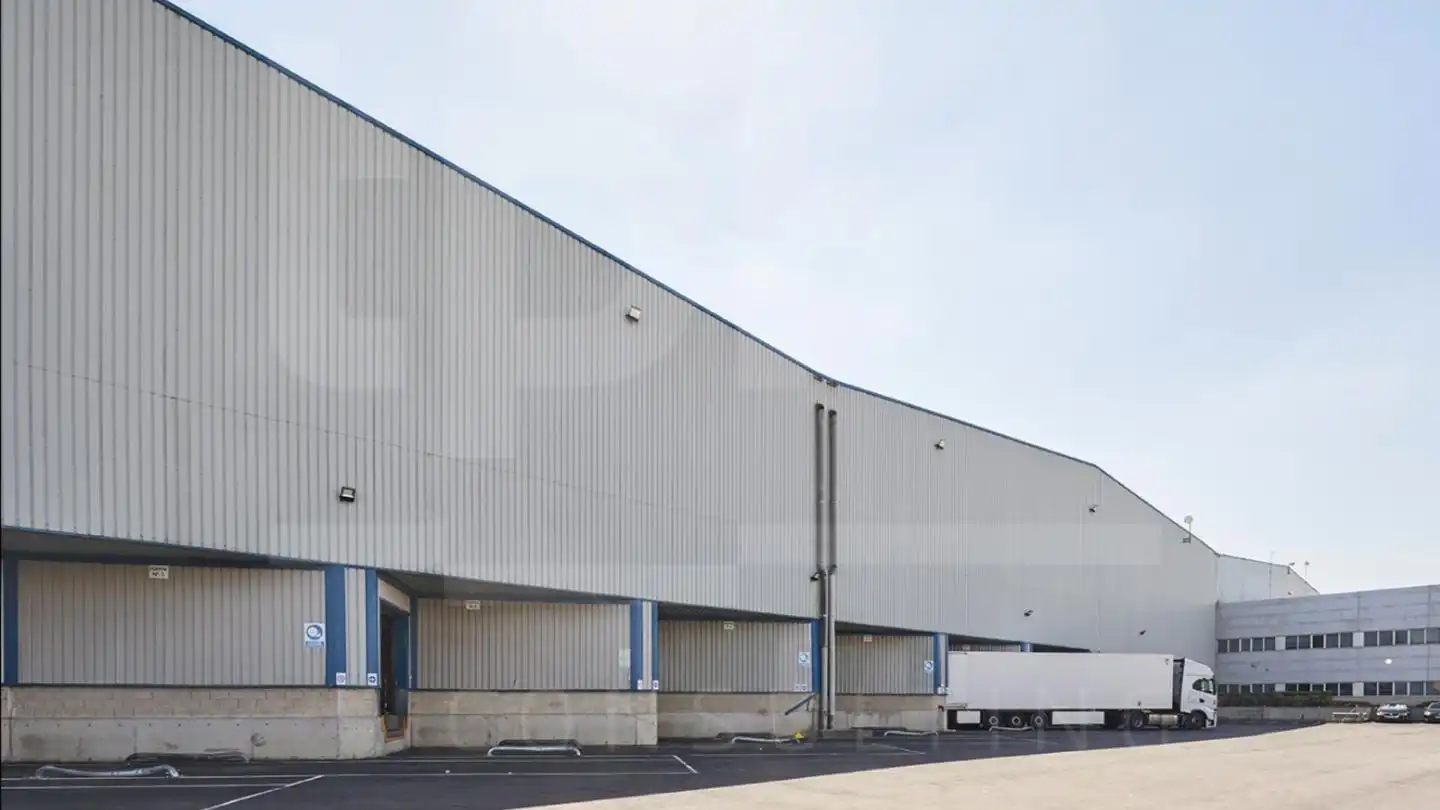 Industrial building to rent in Rio Henares, imagen 5