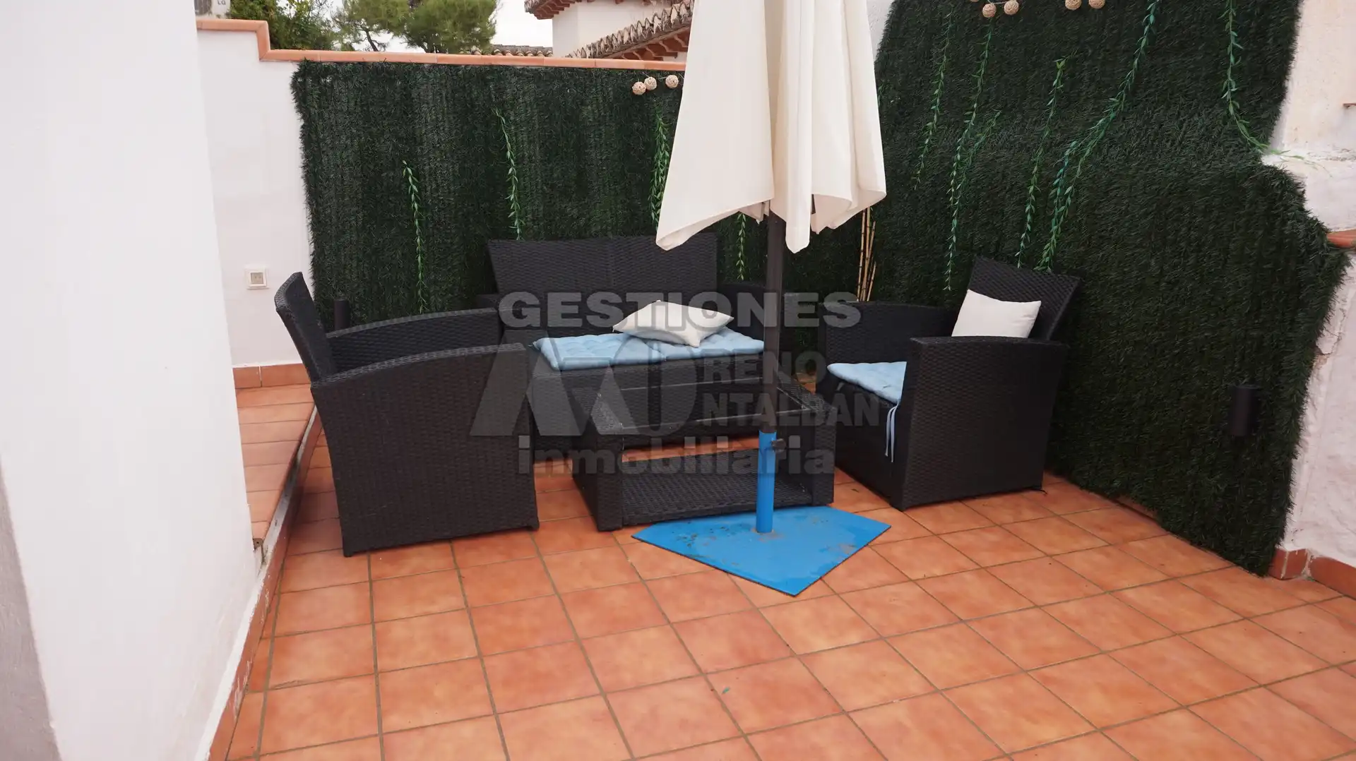 Attic for rent in Cuesta de Abarqueros, Barrio de Albaicín