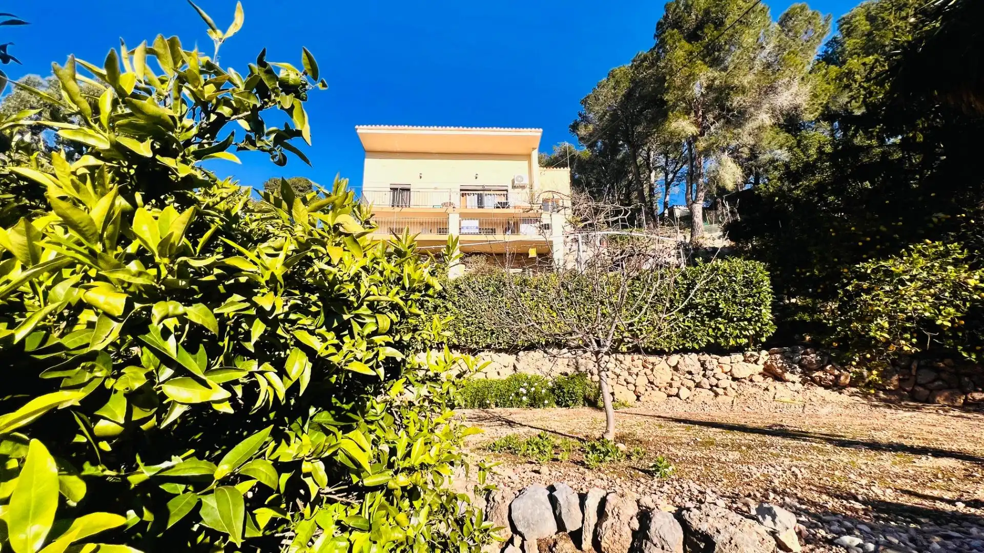 Vista exterior de Finca rústica en venta en Pratdip con Aire acondicionado, Jardín privado y Terraza