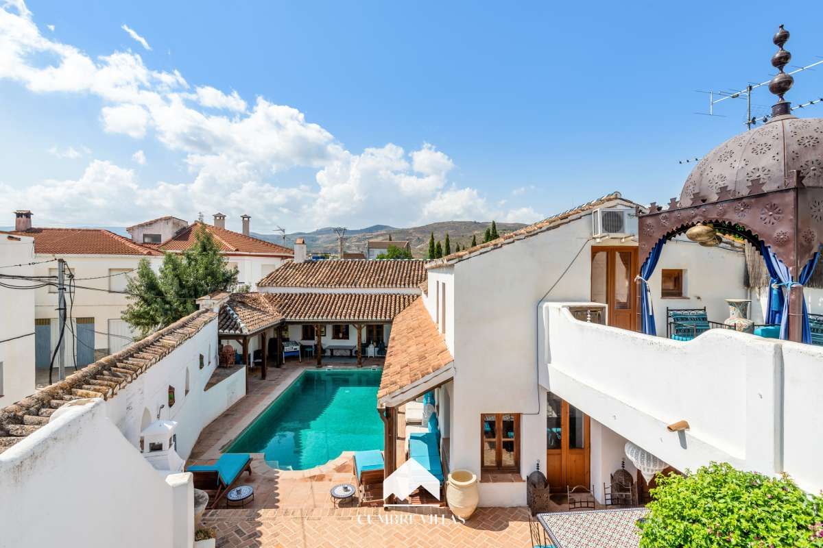 Vista exterior de Casa o xalet en venda en El Valle amb Terrassa, Traster i Moblat