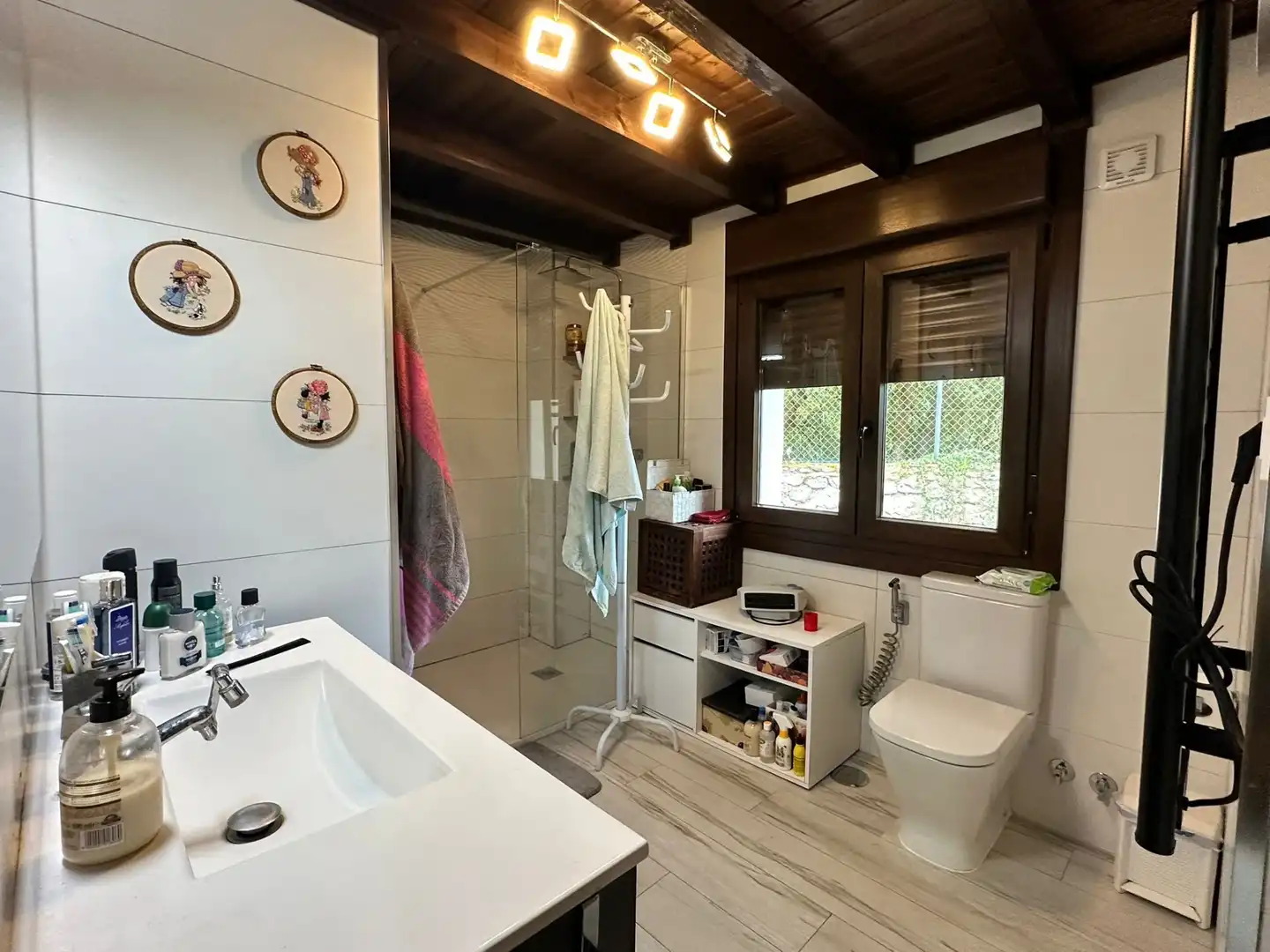 Baño de Casa o chalet en venta en Llanes con Calefacción, Jardín privado y Terraza