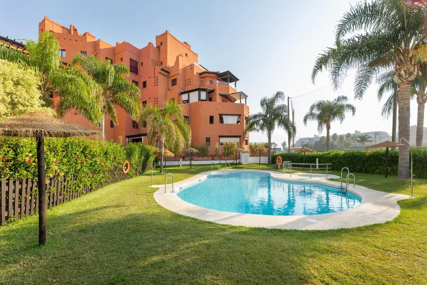 Exterior view of Flat for sale in Motril  with Air Conditioner, Private garden and Terrace