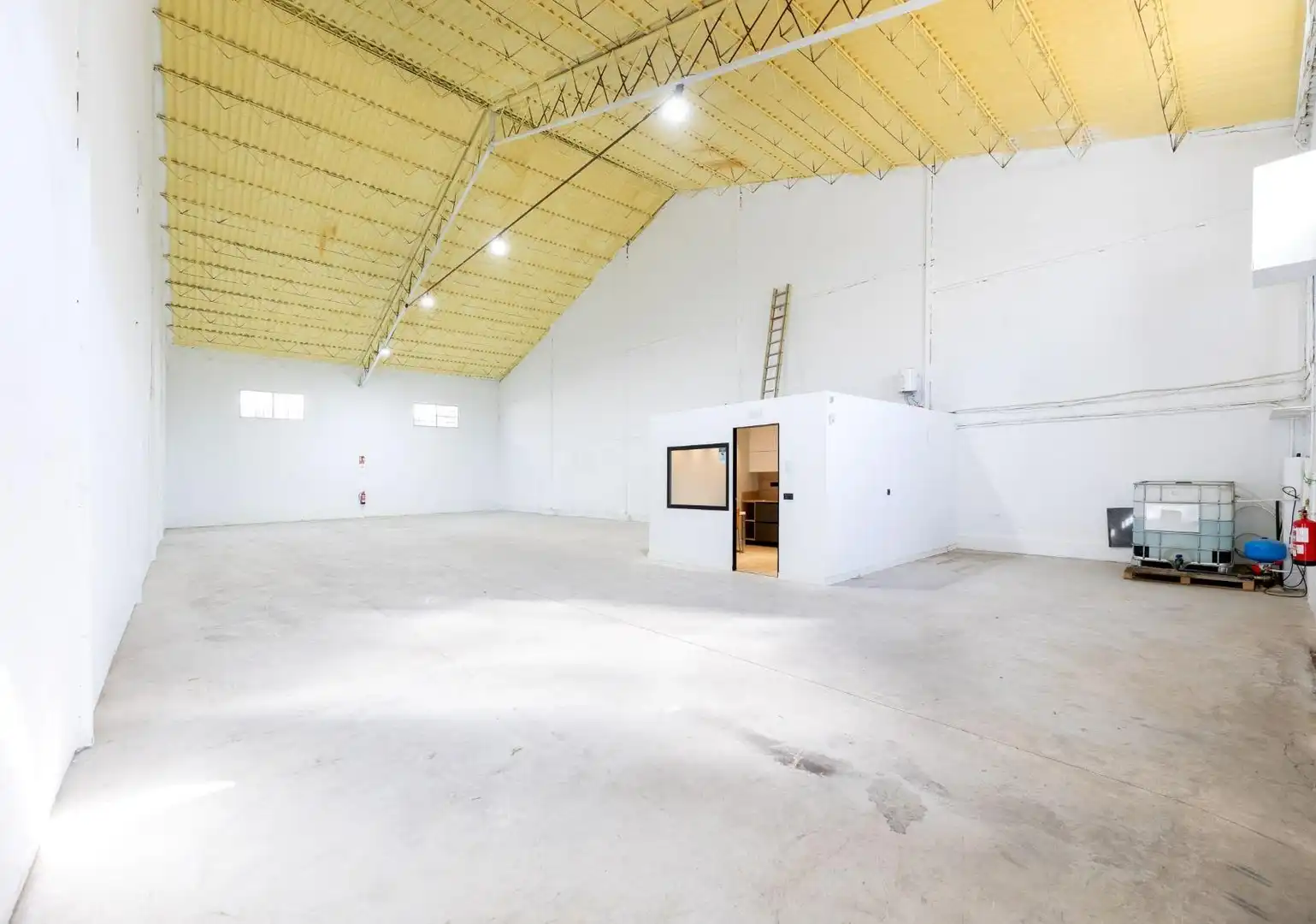 Nave industrielle à vendre à Atarfe
