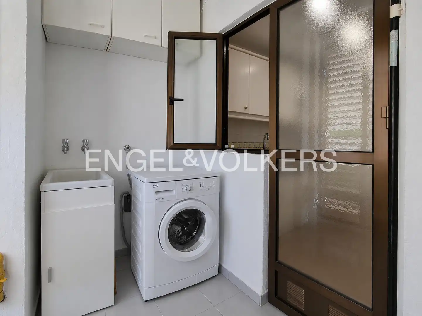 Cocina de Piso de alquiler en Sevilla con Aire acondicionado, Calefacción y Terraza