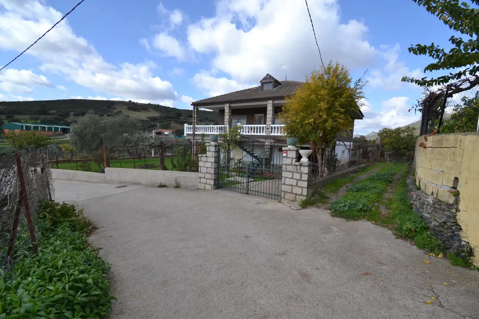 Vista exterior de Casa o chalet en venta en Villar del Pedroso con Aire acondicionado, Calefacción y Jardín privado