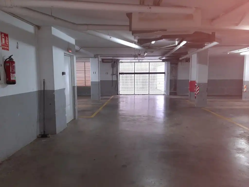Parkplatz von Garage zum Verkauf in Cunit
