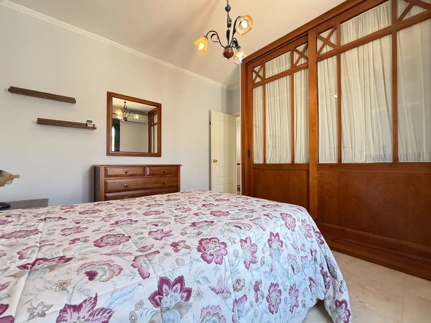 Habitación de Casa adosada en venta en Aljaraque con Trastero y Amueblado
