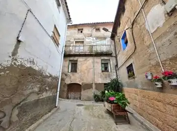 Vista exterior de Edificio en venta en Castillonroy