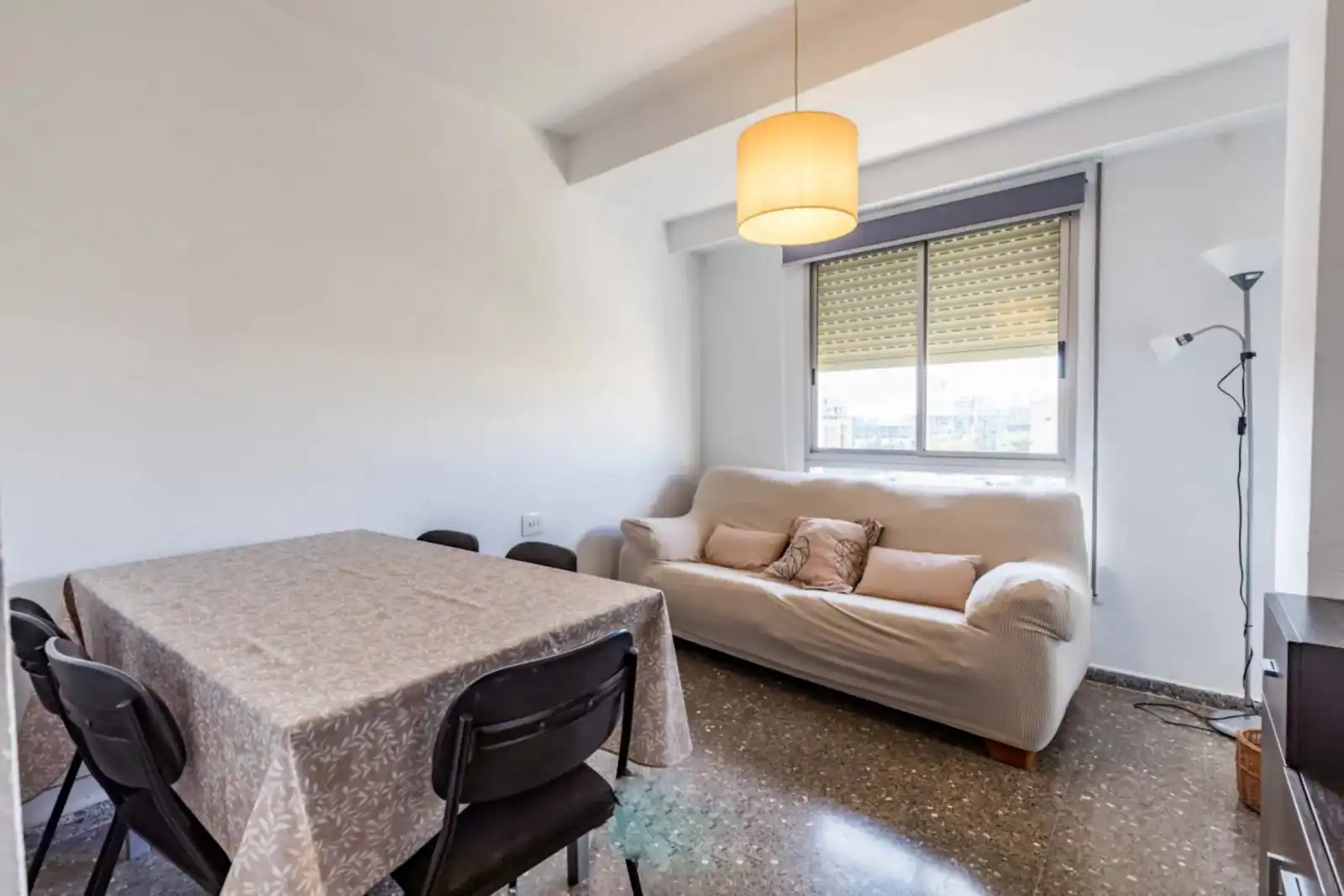 Living room of Flat for share in Campanar