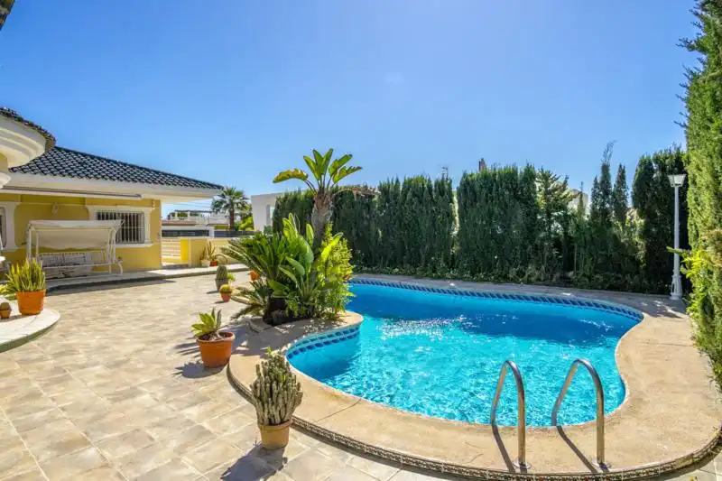Chalet con terraza en venta en Avenida Miguel de Unamuno 17, imagen 12