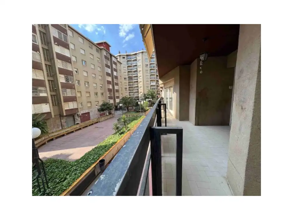 Wohnung mit Aufzug zum Verkauf in Calle Avenir