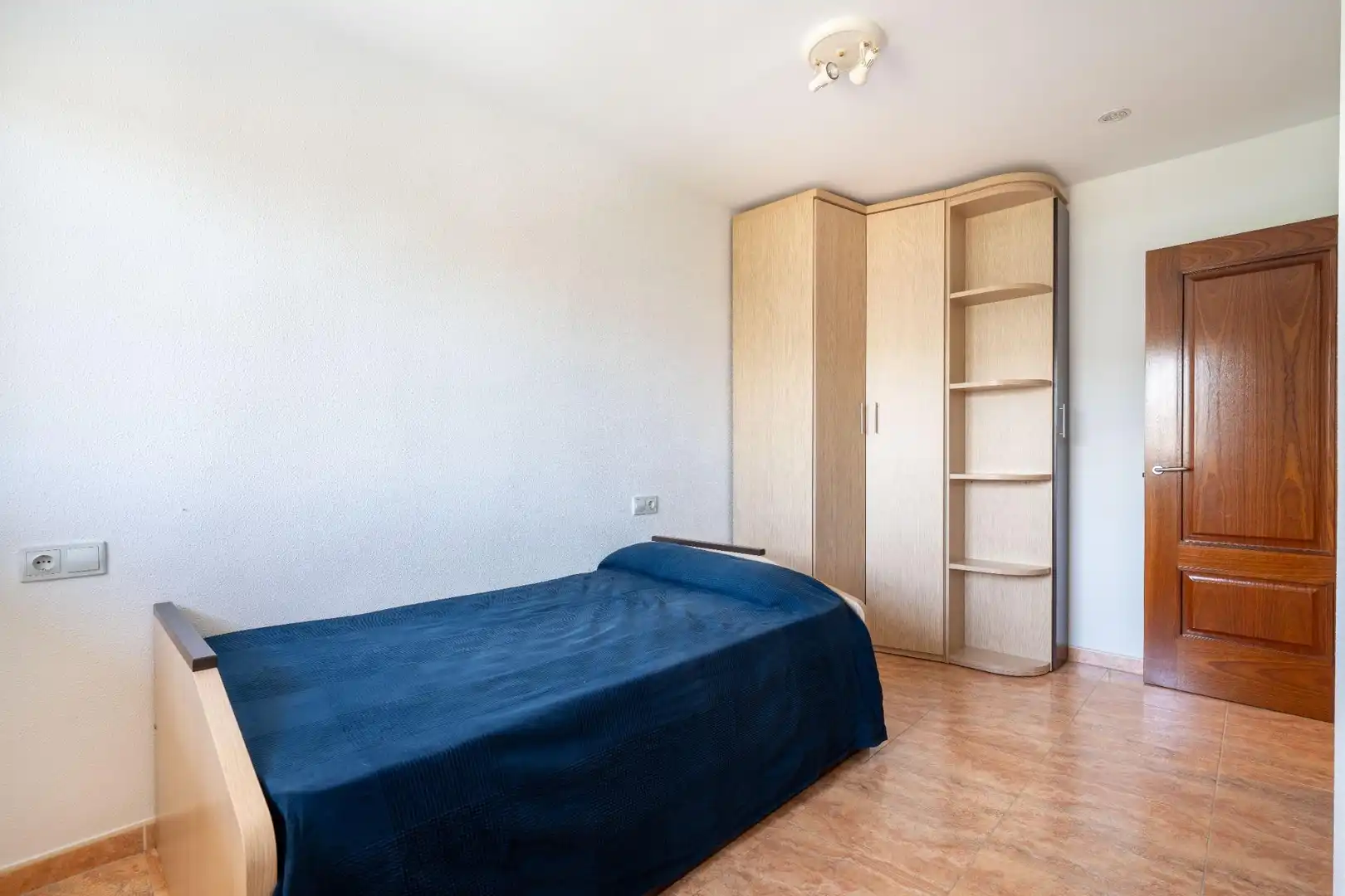 Habitación de Piso en venta en Almería con Aire acondicionado, Calefacción y Terraza