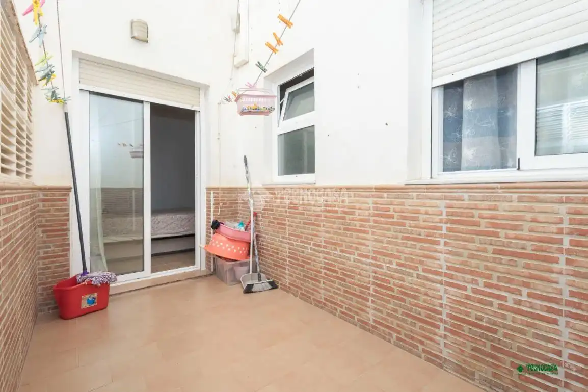 Vista exterior de Piso en venta en Almería con Aire acondicionado
