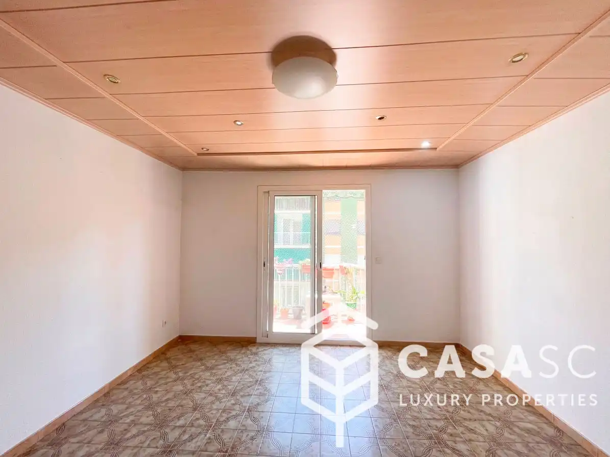 Piso en venta en Cerdanyola del Vallès con Calefacción y Balcón