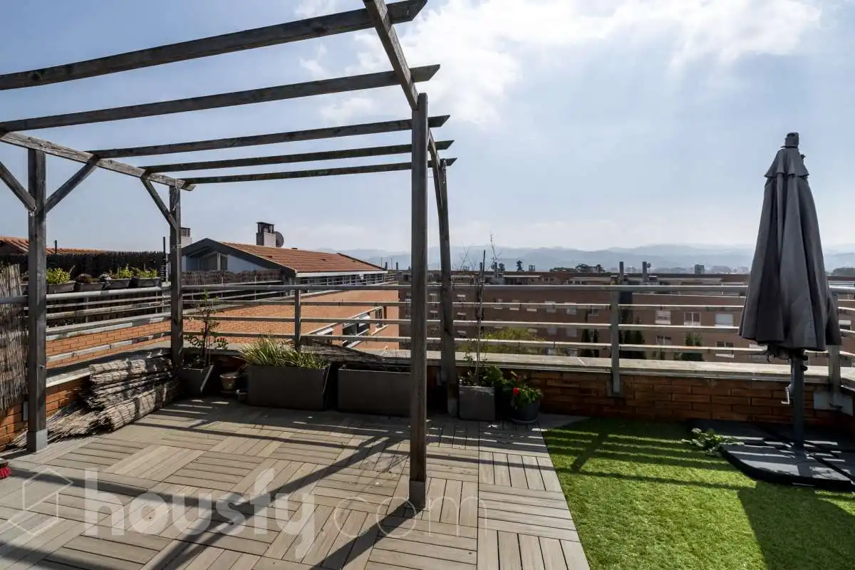 Maisonette zum Verkauf in Avinguda de les Roquetes, Coll Favà