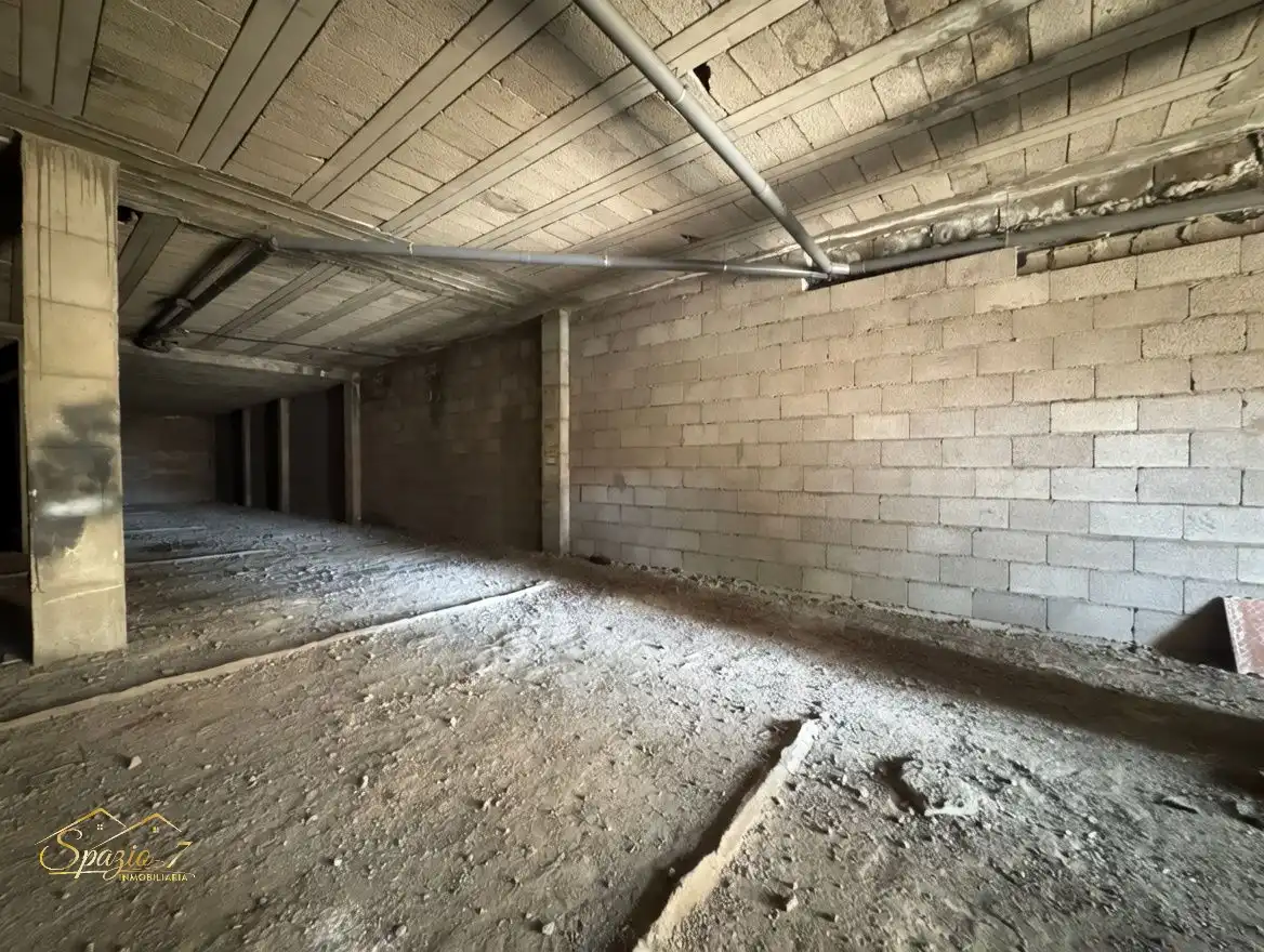 Gewerbefläche zum Verkauf in Avenida Luis de la Cruz y Ríos, imagen 2