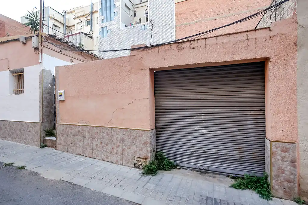 Außenansicht von Grundstücke zum Verkauf in Badalona