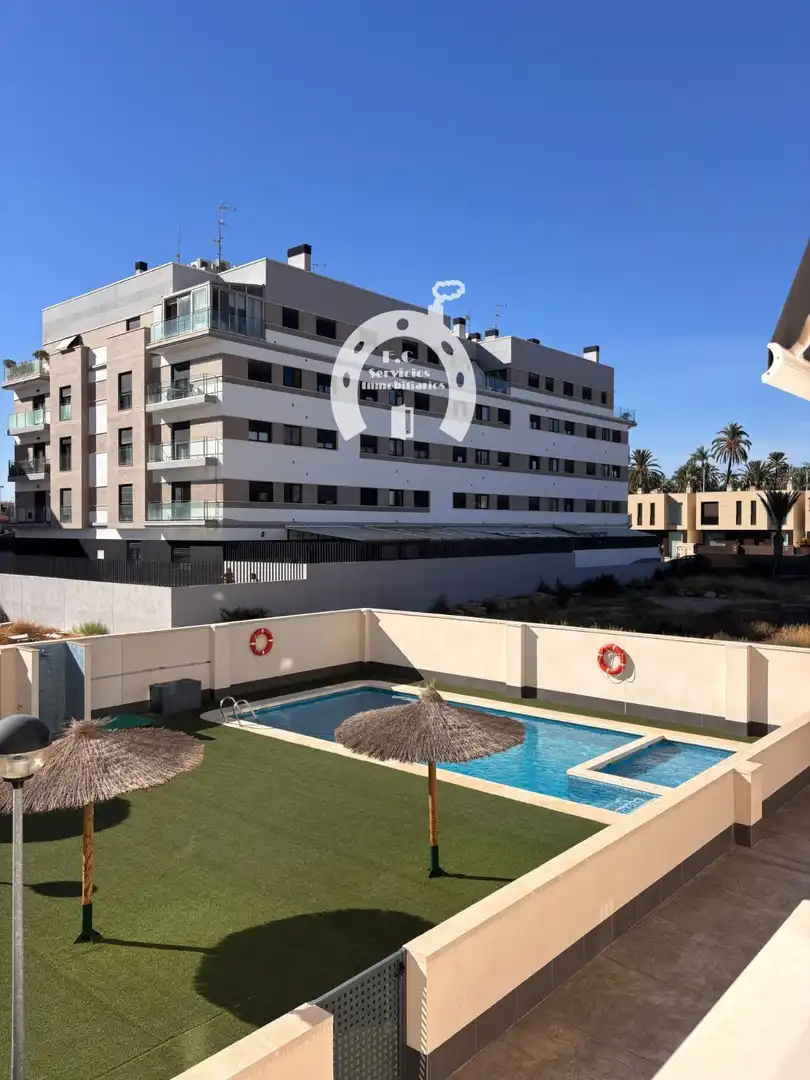 Piscina de Pis en venda en Elche / Elx amb Aire condicionat, Terrassa i Piscina