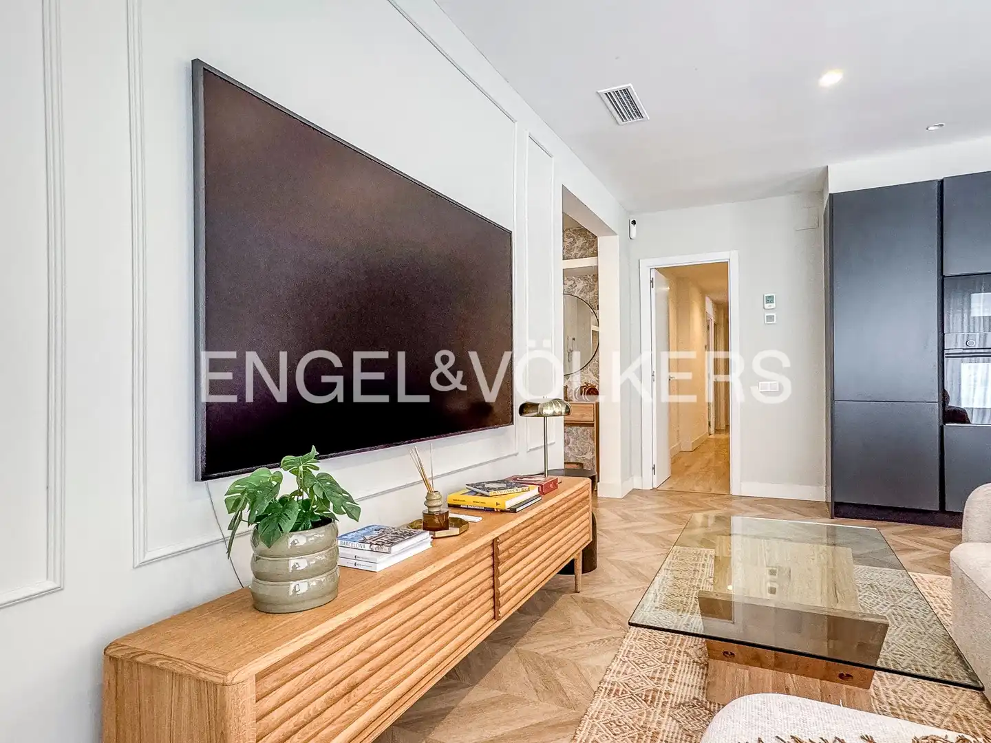 Living room of Flat for rent in Barcelona  with Air Conditioner, Heating and Parquet flooring