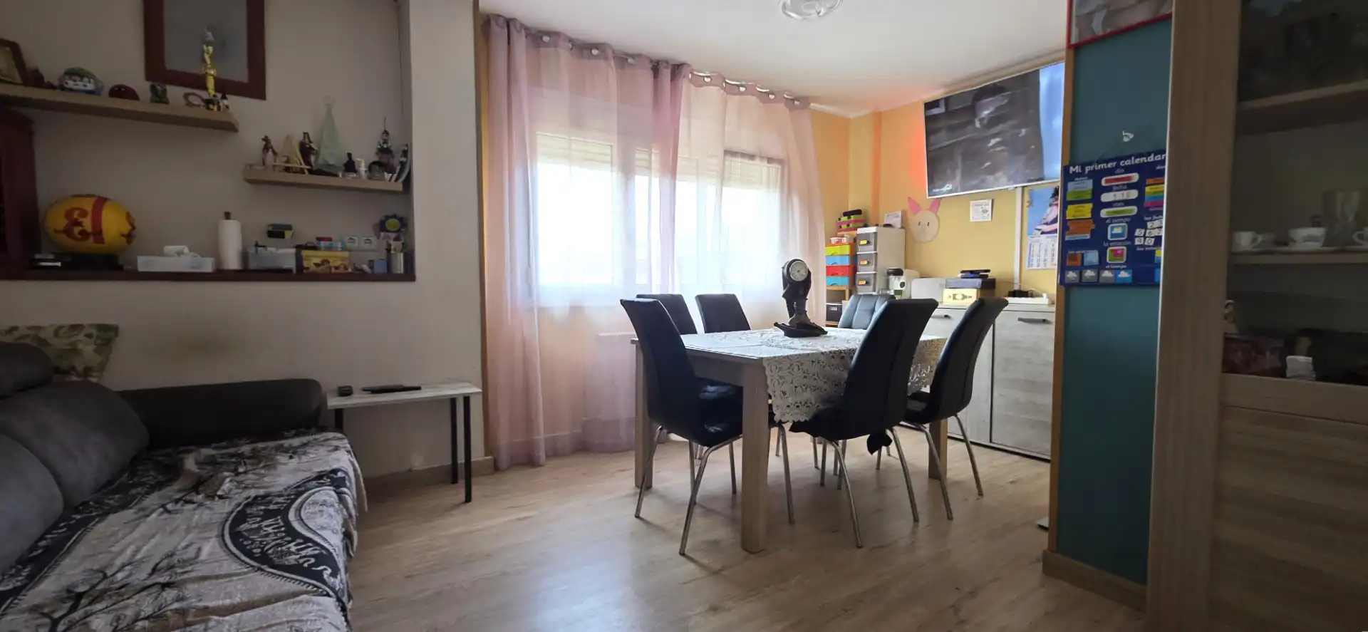 Comedor de Piso en venta en Terrassa con Calefacción y Parquet