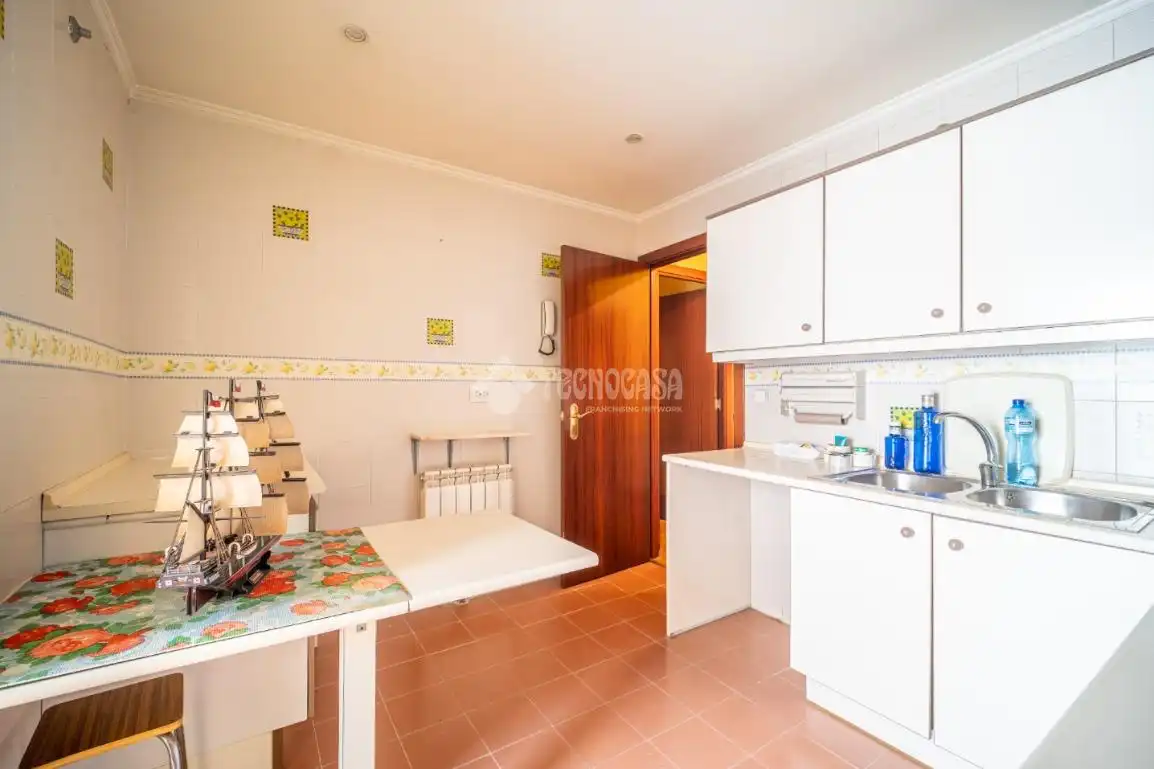 Cuina de Pis en venda en Rivas-Vaciamadrid amb Aire condicionat, Parquet i Terrassa