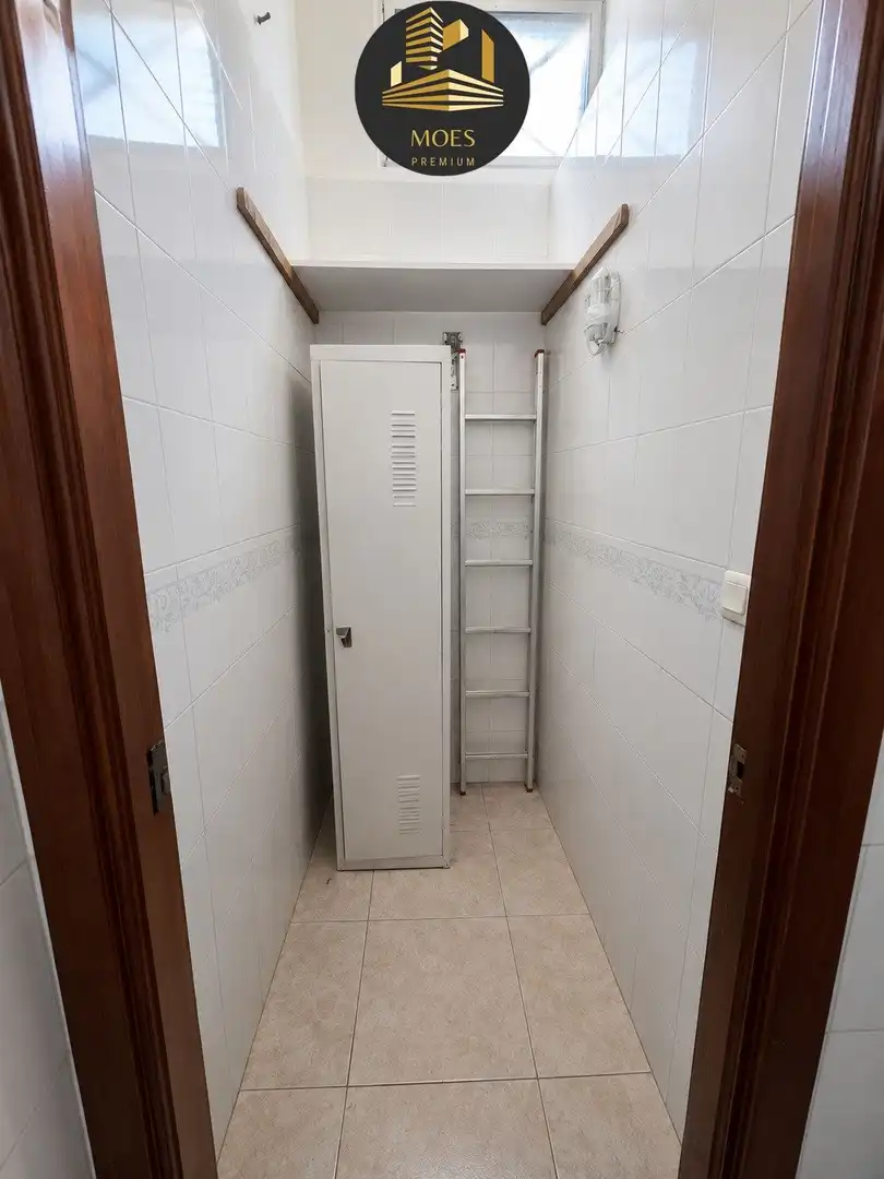 Badezimmer von Geschaftsraum zum Verkauf in Jaén