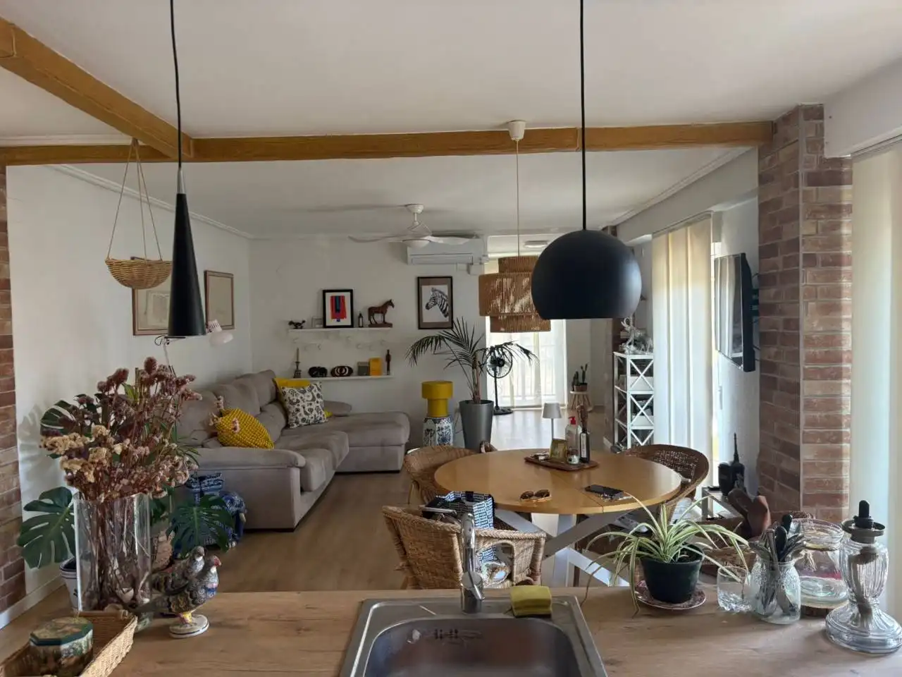 Living room of Flat for rent in Valencia  with Air Conditioner and Balcony
