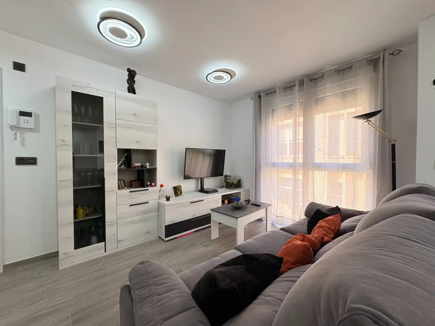 Living room of Attic for sale in Zaragoza  with Air Conditioner, Heating and Terrace