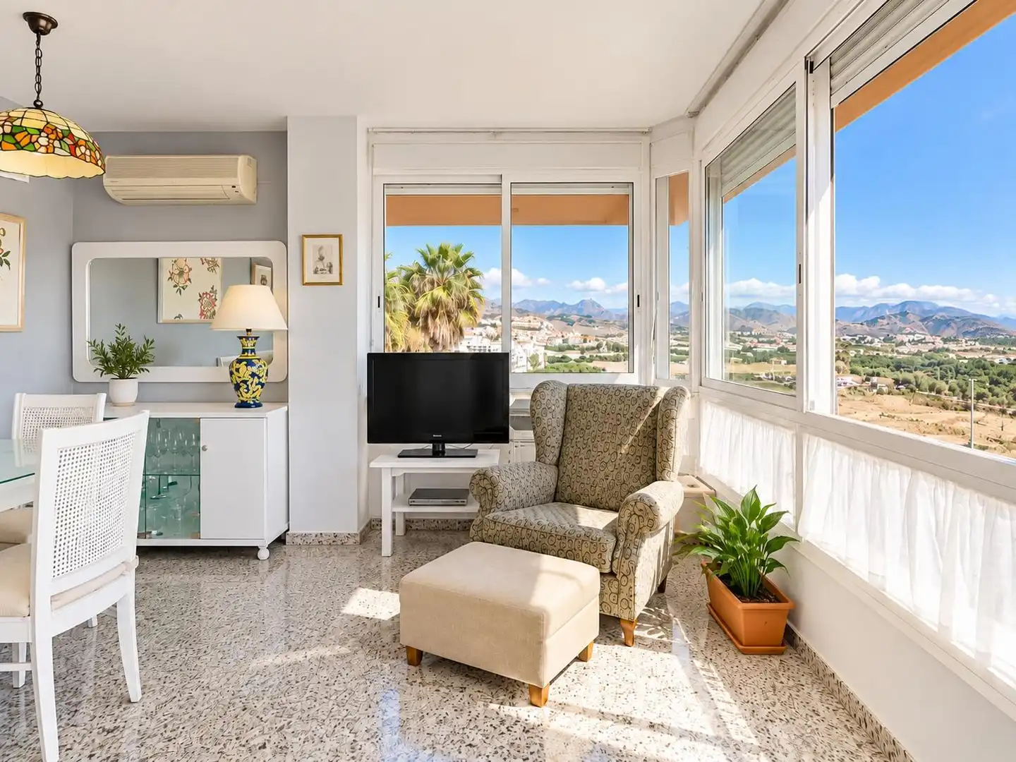 Sala de estar de Ático en venta en Laguna Beach