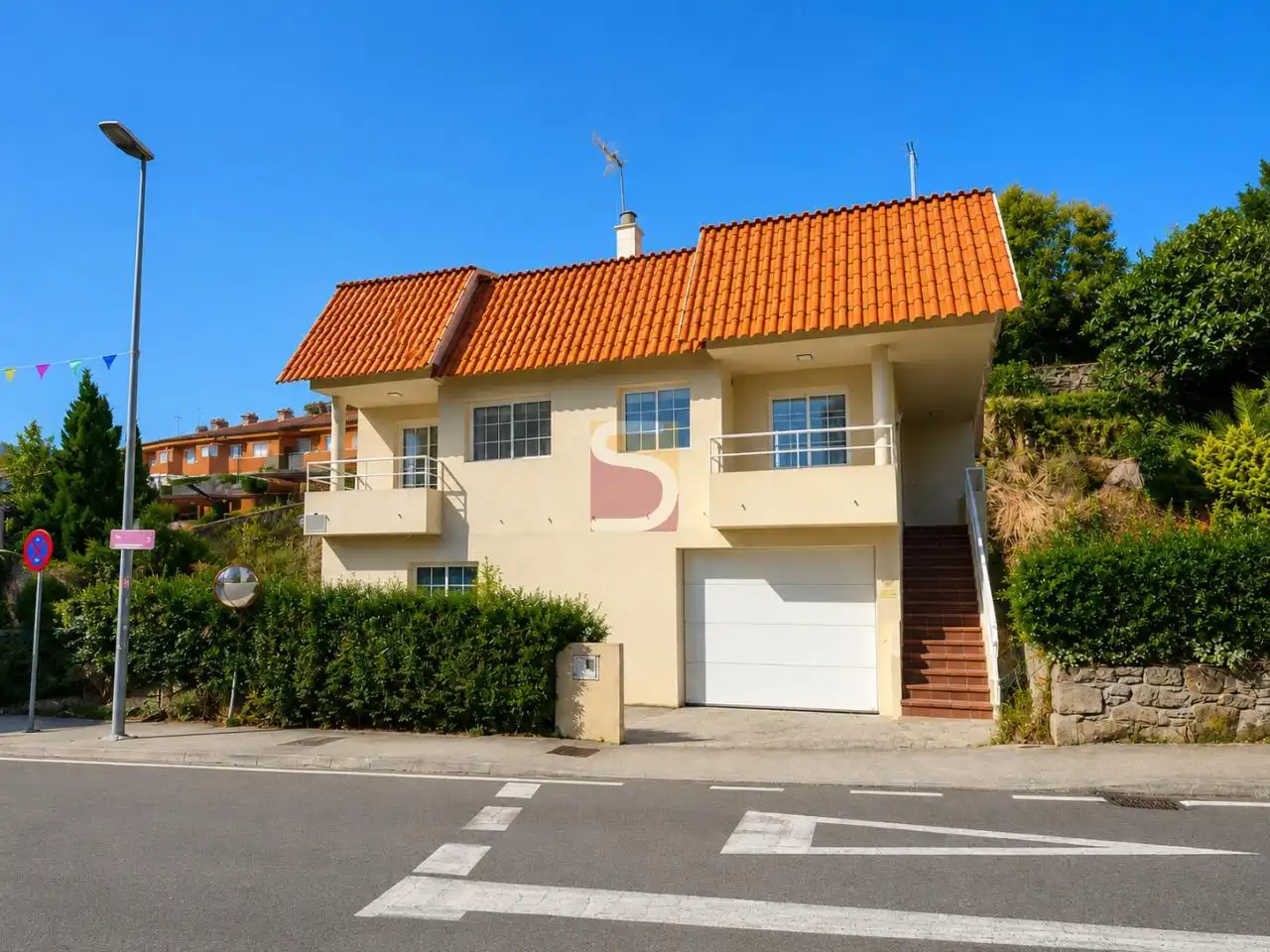 Xalet amb jardí en venda a Baiona