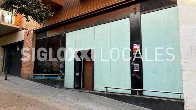 Local comercial en Alquiler en CALDERON DE LA BARCA en El Carmel